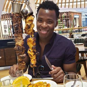 Meet your Posher, Sy andy